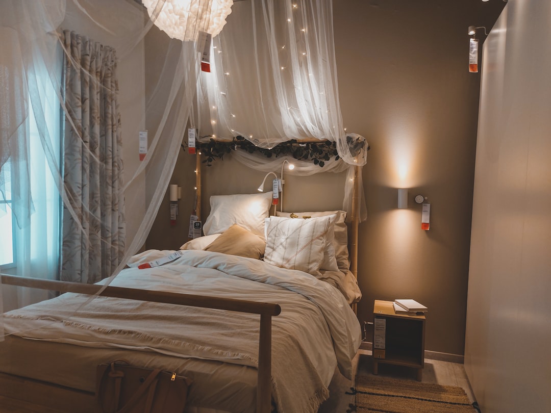 Beautiful calm and bedroom and interior inspiration for your home