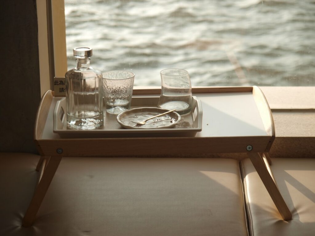 Beautiful calming and lunch and setup inspiration for your home